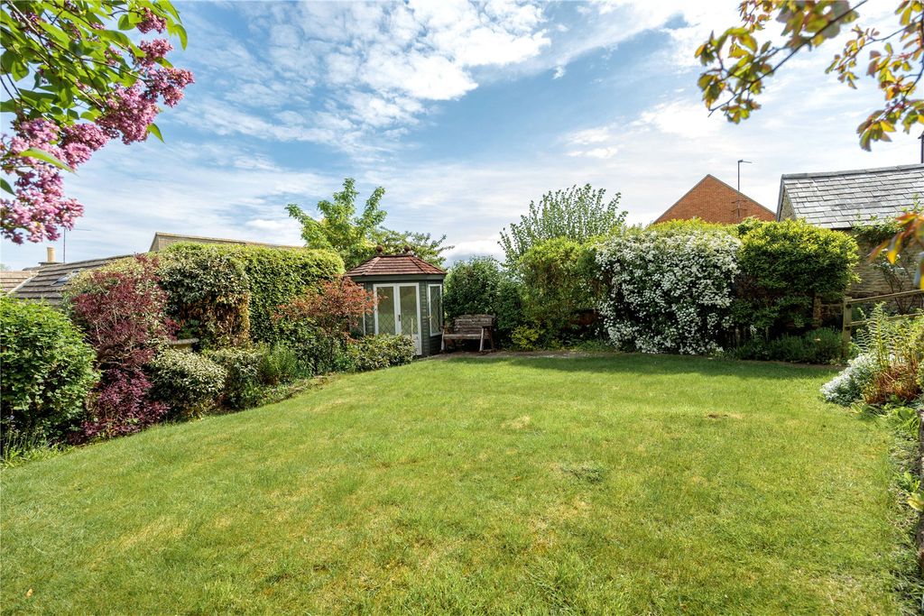 Property photo 3 of 26 Picture No. 10