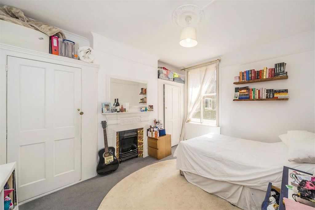 Property photo 3 of 5