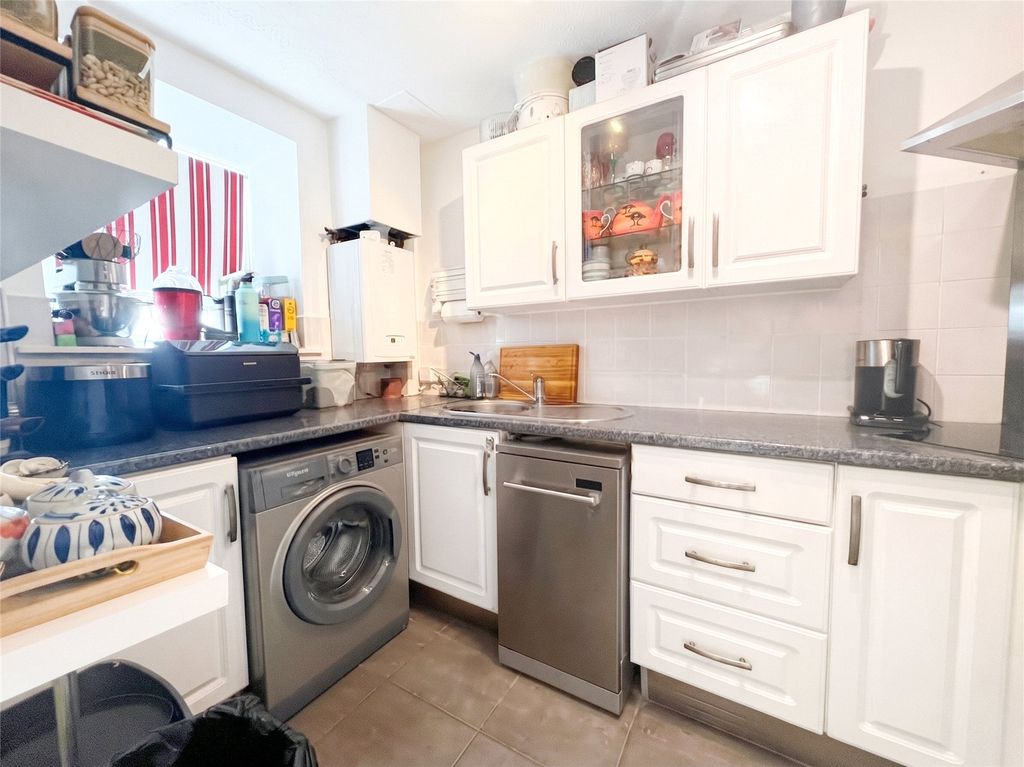 Property photo 3 of 8 Picture No. 05