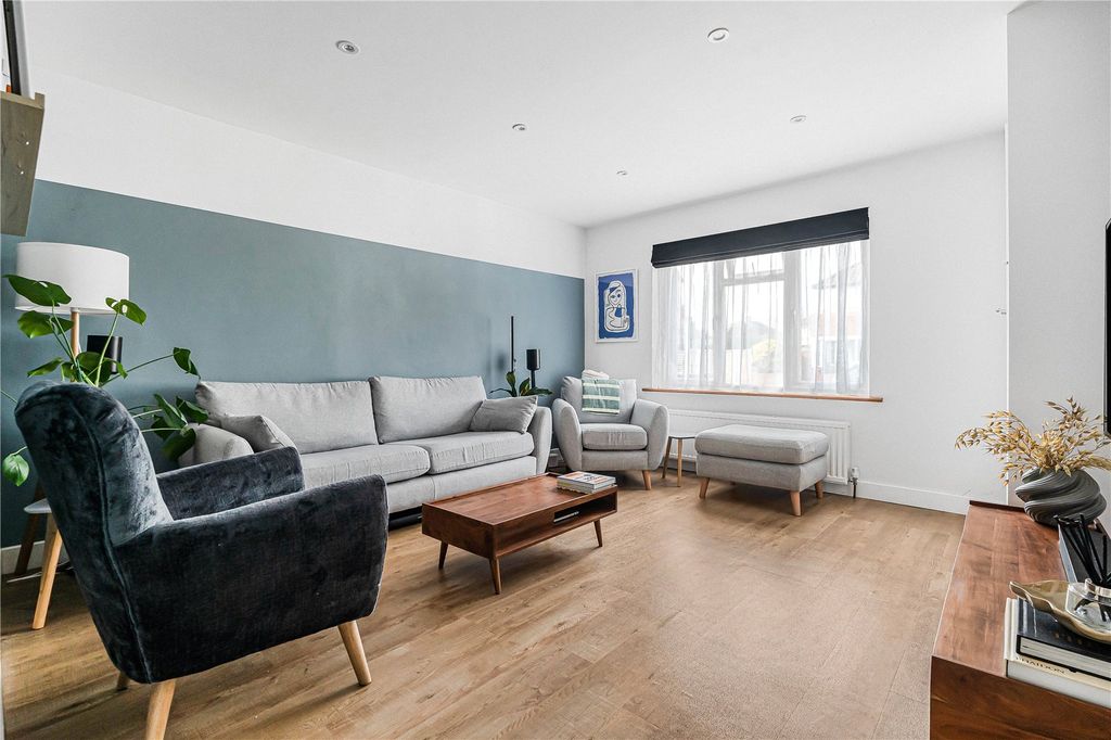 Property photo 2 of 20 Reception Room