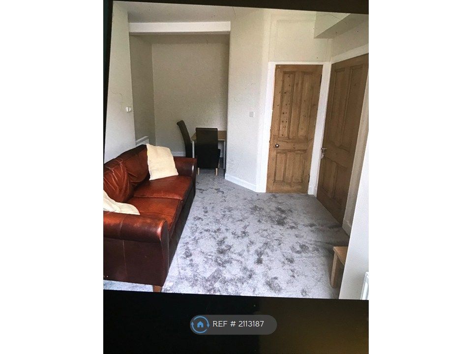 Property photo 2 of 7 Living `Room