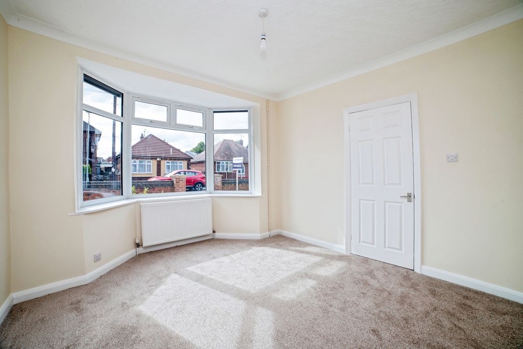 Property photo 2 of 16 Photo