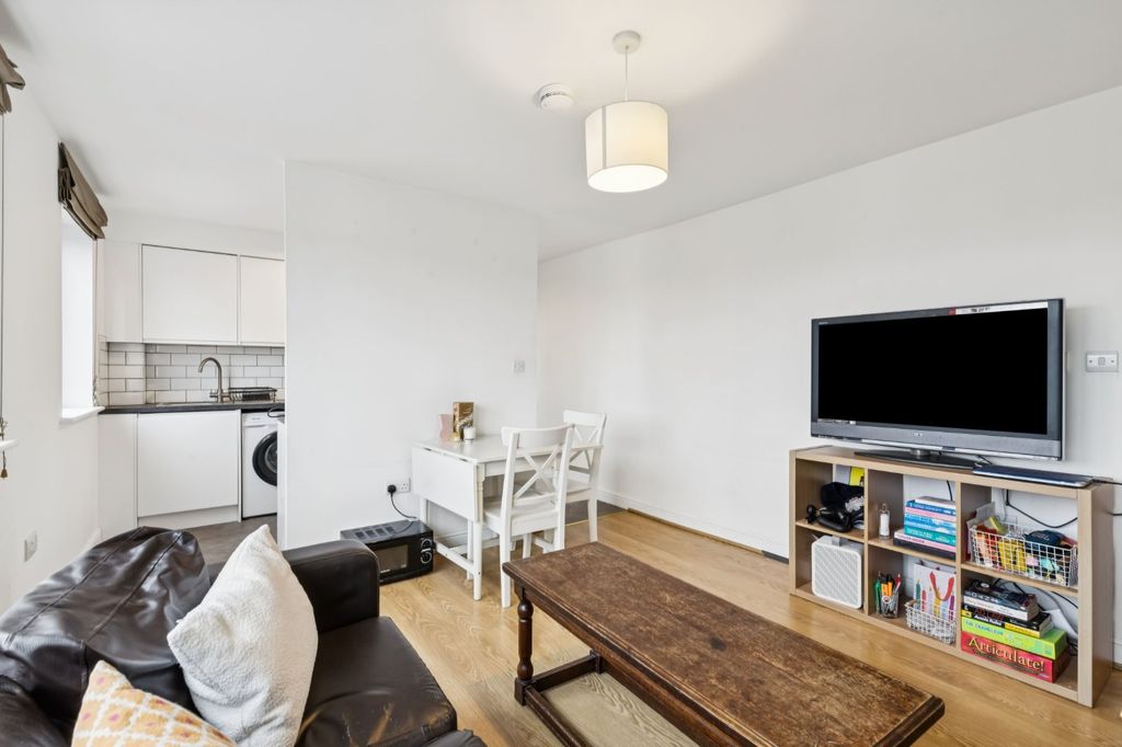 Property photo 3 of 16