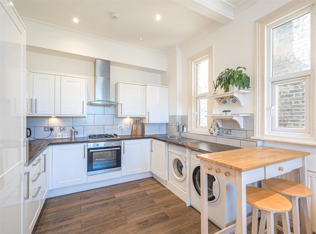 Property photo 3 of 12 18969960 (1).Jpg