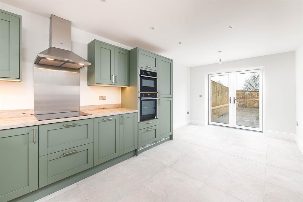 Property photo 3 of 18 Plot_12_Kitchen_4.Jpg