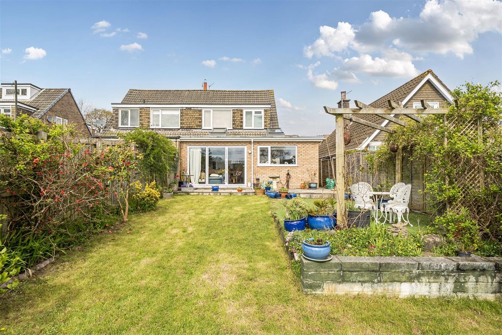 Property photo 1 of 19 Julian Rd Rear..Jpg