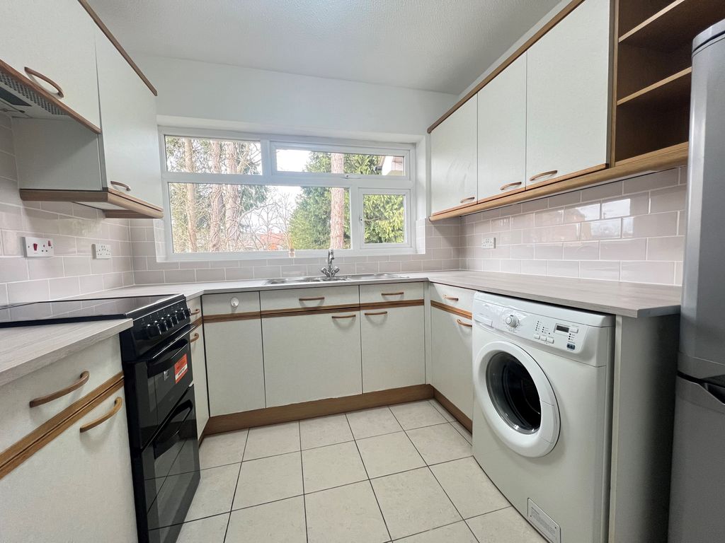 Property photo 2 of 11 Kitchenelm