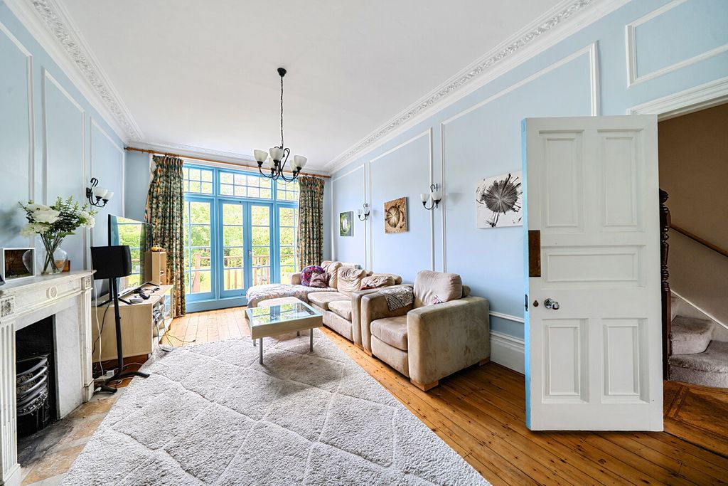 Property photo 3 of 18 1459892-17-6A05F2...