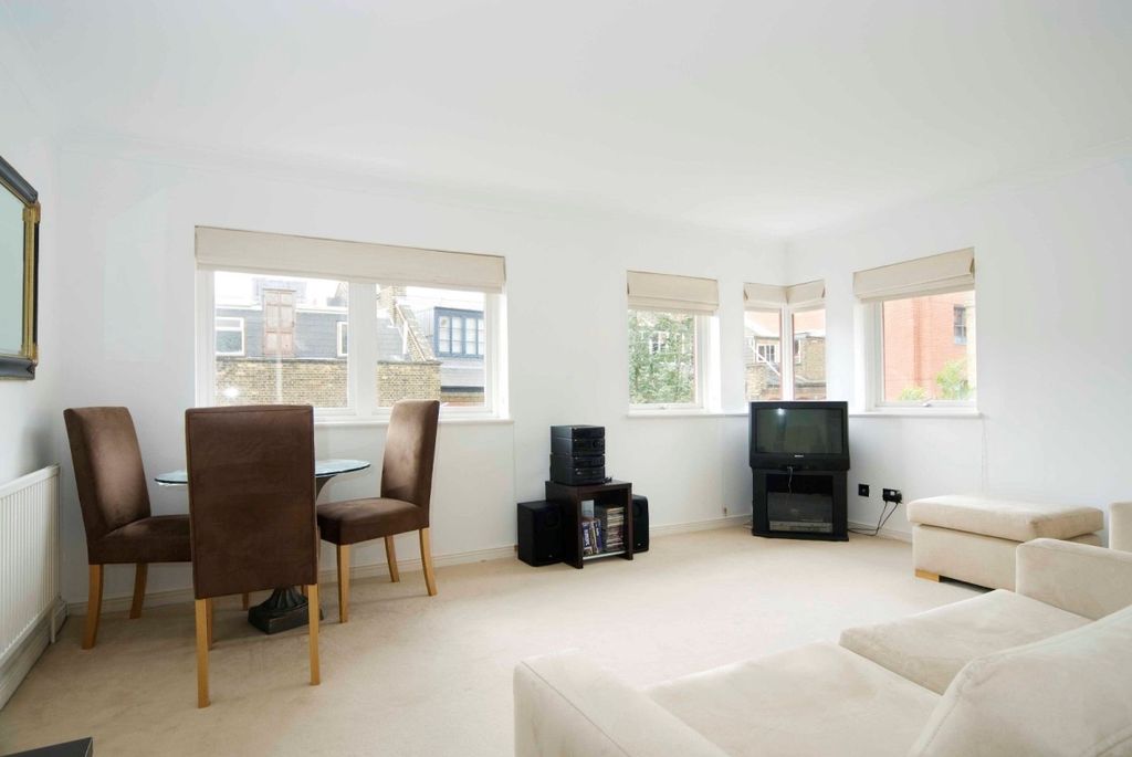 Property photo 2 of 7 Knights House 1 B...