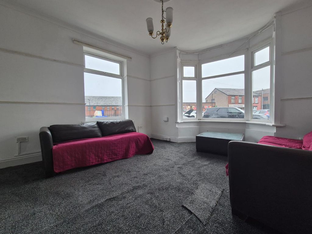 Property photo 2 of 4