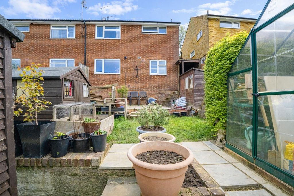 Property photo 3 of 24 F2c2E1c0-840E-4A59-8477-99278E7E2834.Png