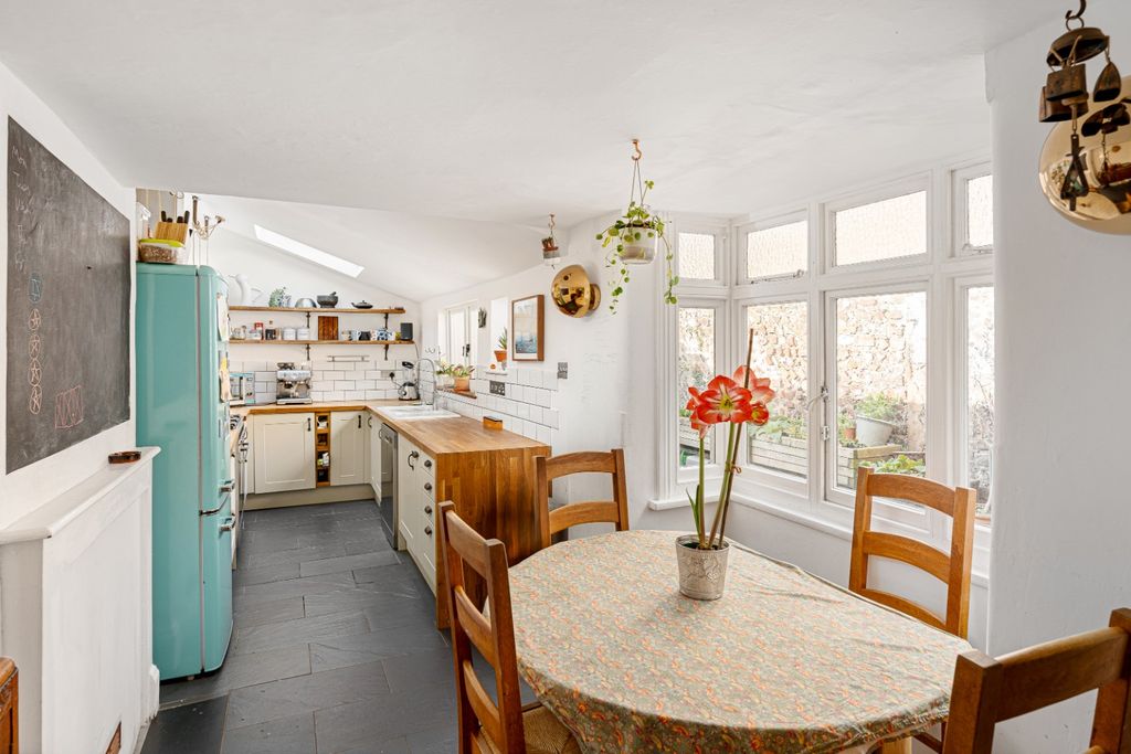 Property photo 1 of 24 3905320