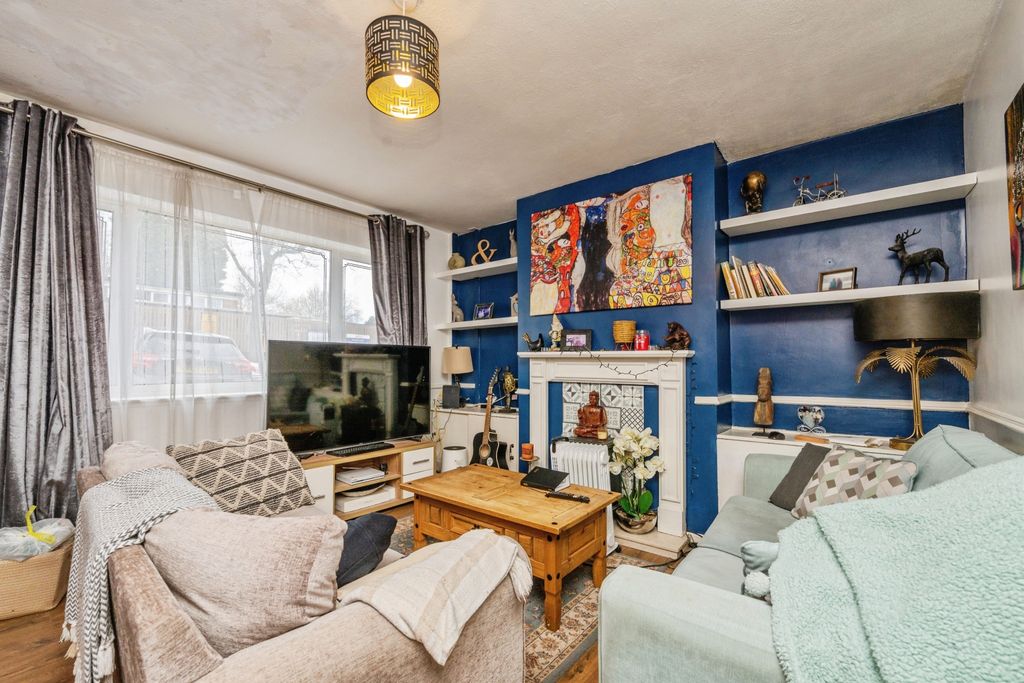 Property photo 3 of 15