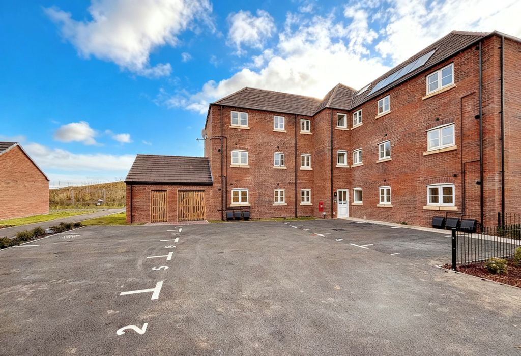 Property photo 1 of 9