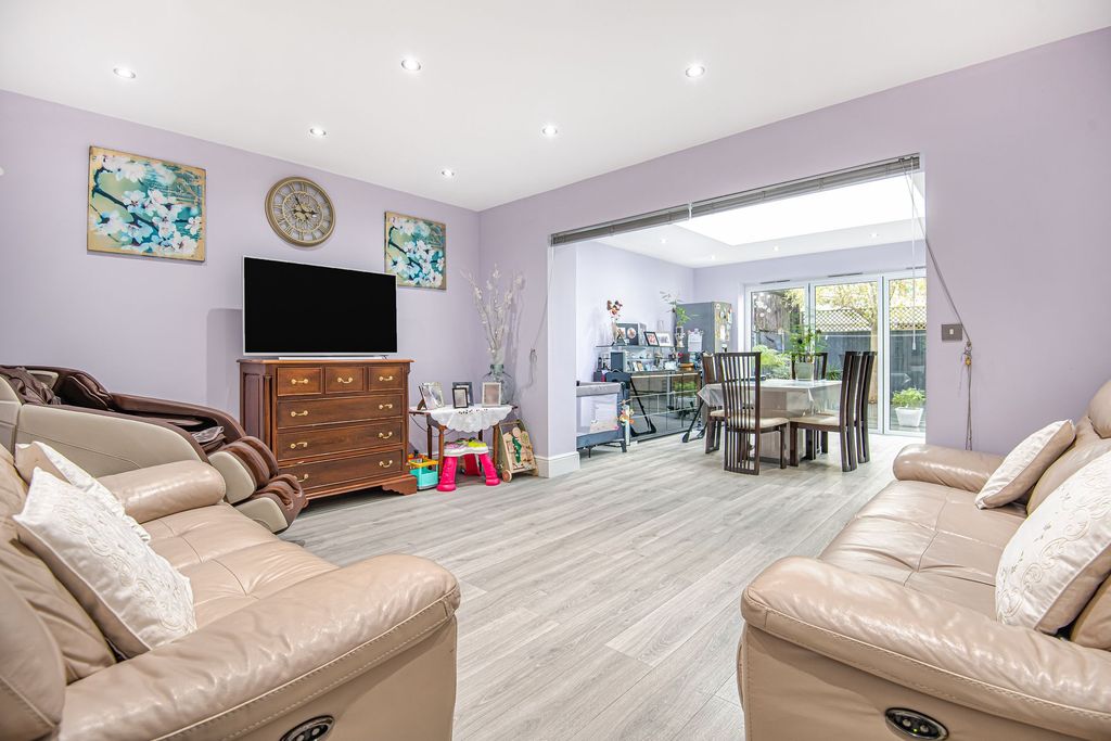 Property photo 2 of 15