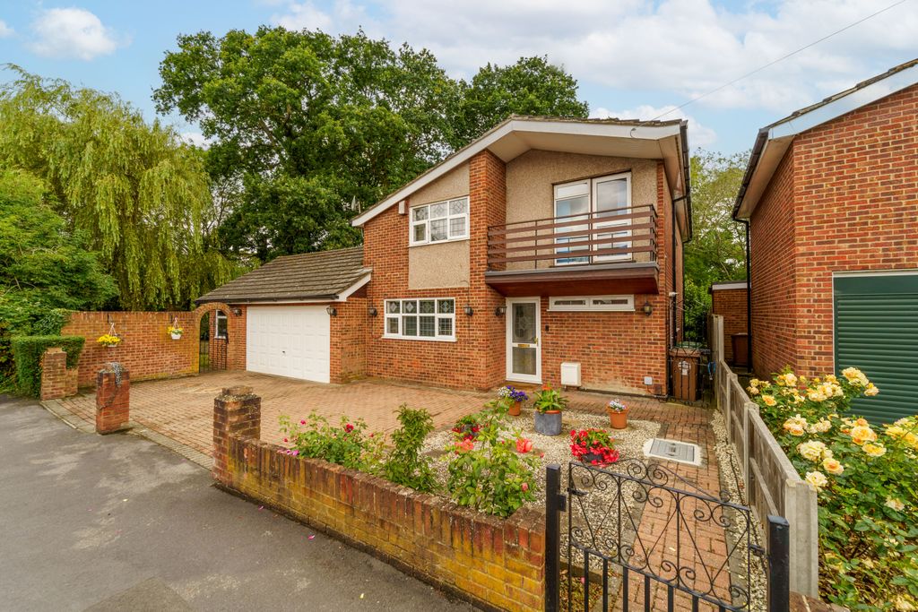 Property photo 1 of 19