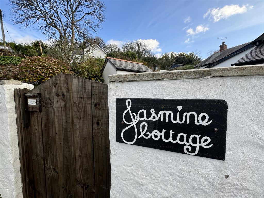 Property photo 1 of 15 Jasmine Cottage