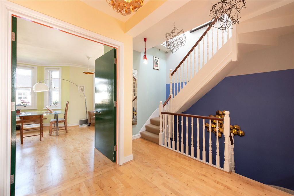 Property photo 2 of 15 Picture No. 08