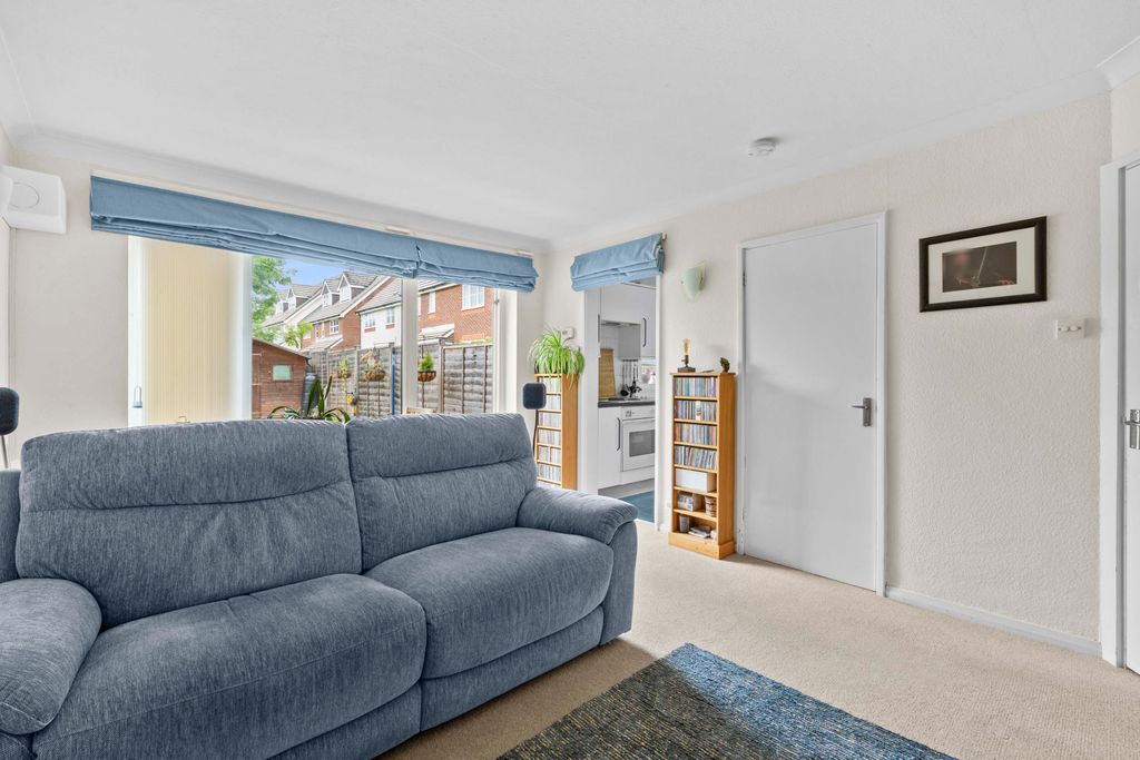 Property photo 2 of 10