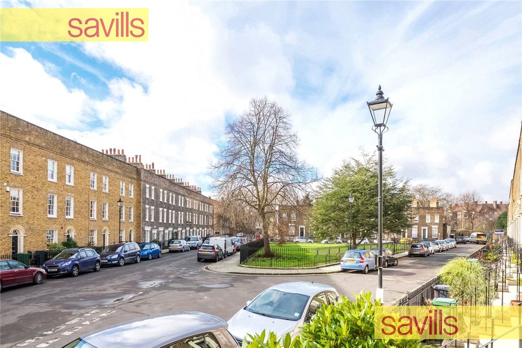 Property photo 2 of 8 Exterior