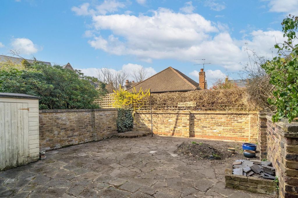 Property photo 3 of 13