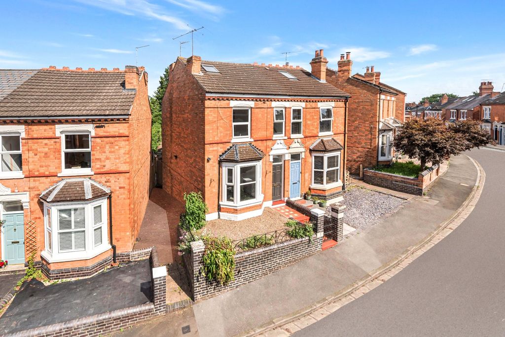 Property photo 1 of 17 Picture No. 26