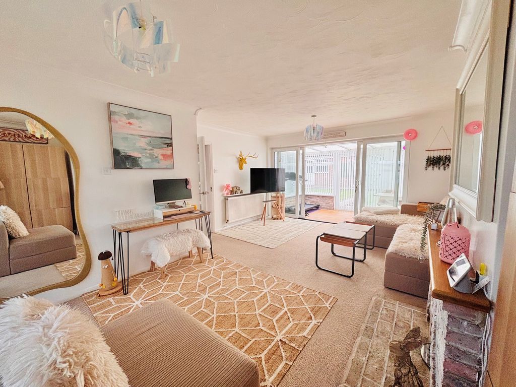 Property photo 3 of 23