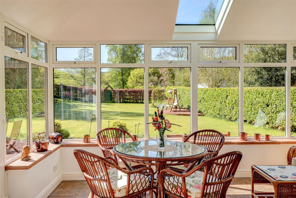 Property photo 2 of 54 Conservatory