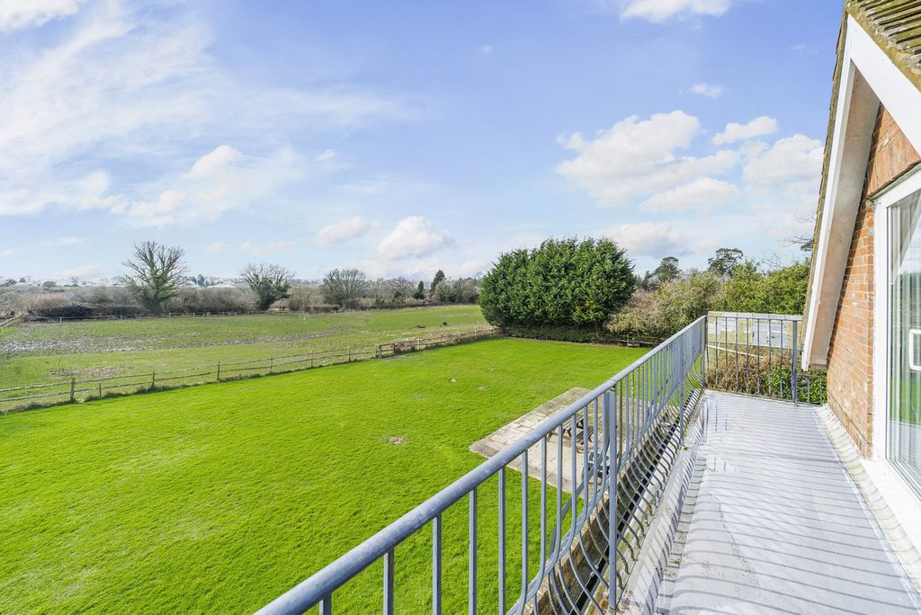 Property photo 2 of 24