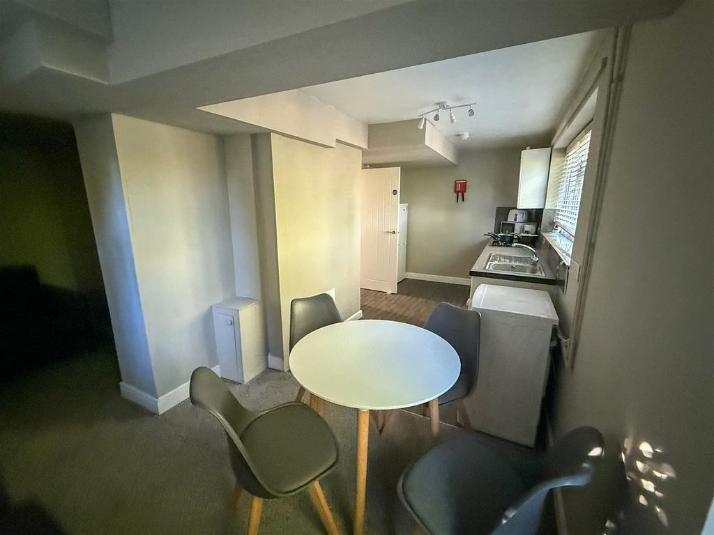 Property photo 3 of 11 Img_8446.Jpg