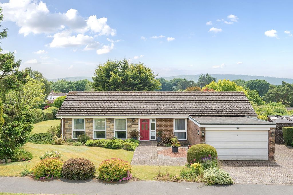 Property photo 1 of 25