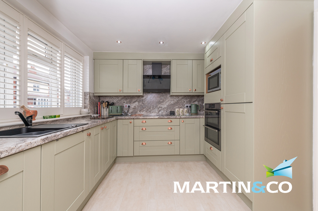 Property photo 2 of 26 Picture16