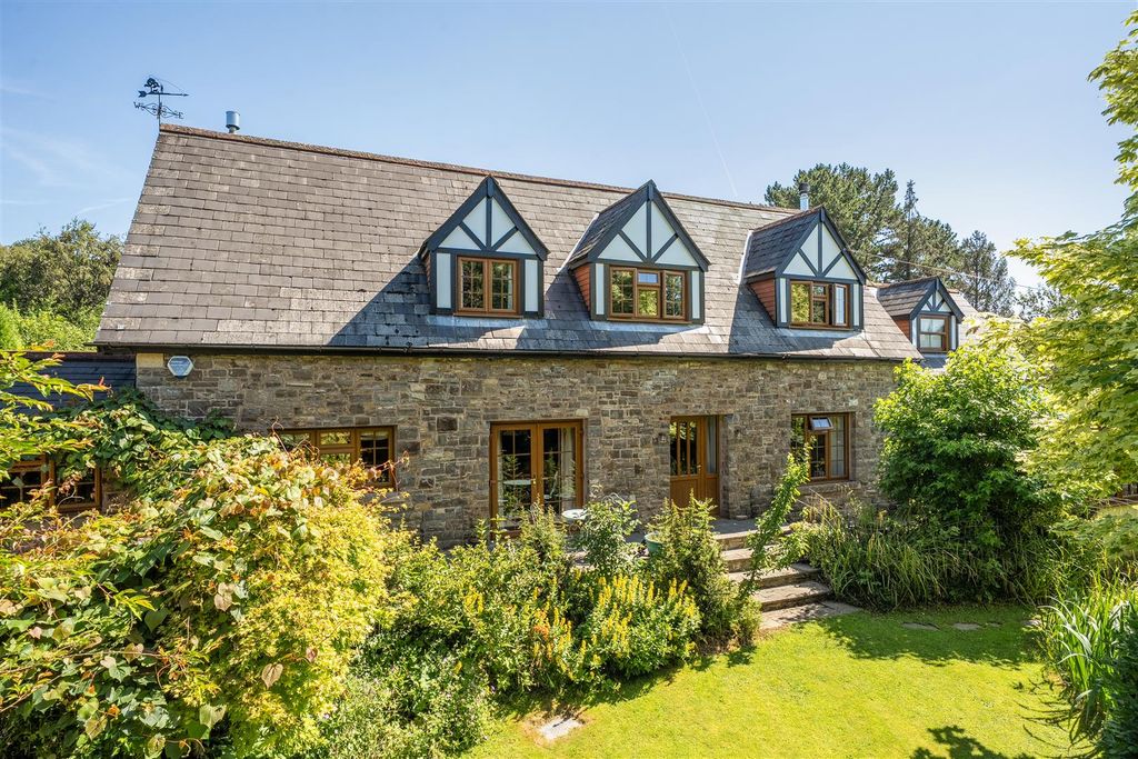 Property photo 1 of 37
