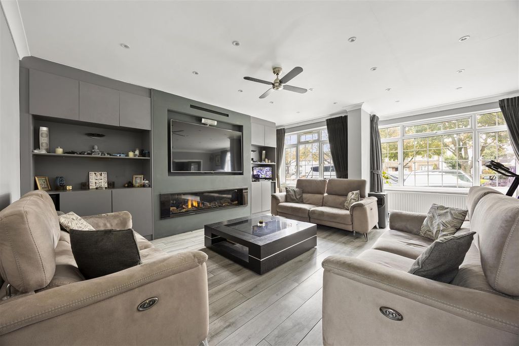 Property photo 2 of 15 Reception Room