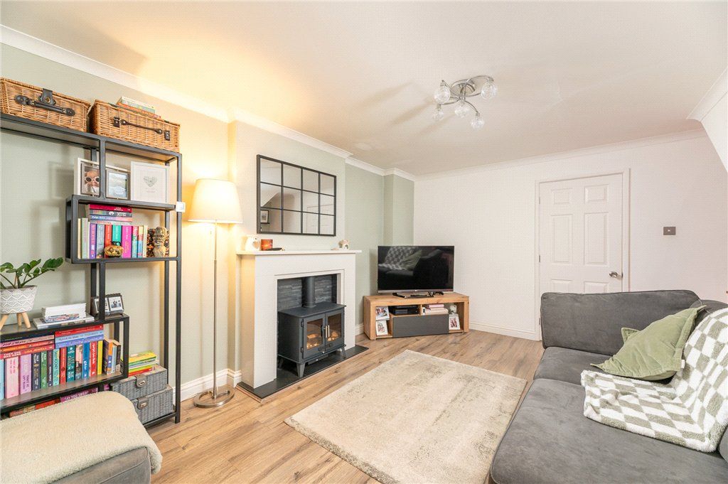 Property photo 2 of 27 Living Room