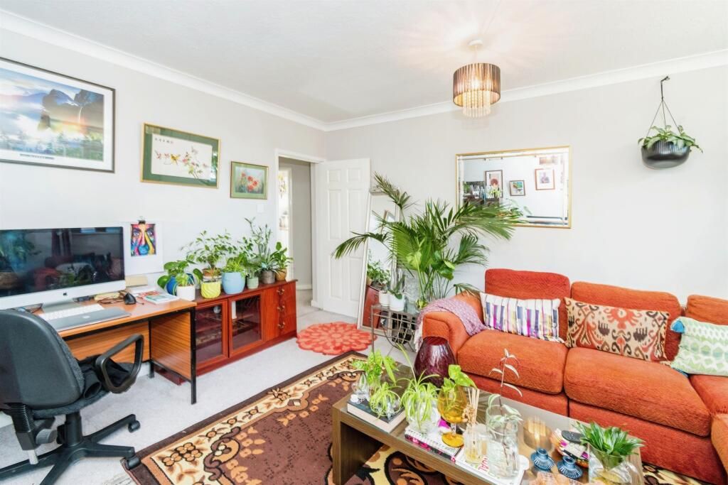 Property photo 3 of 10