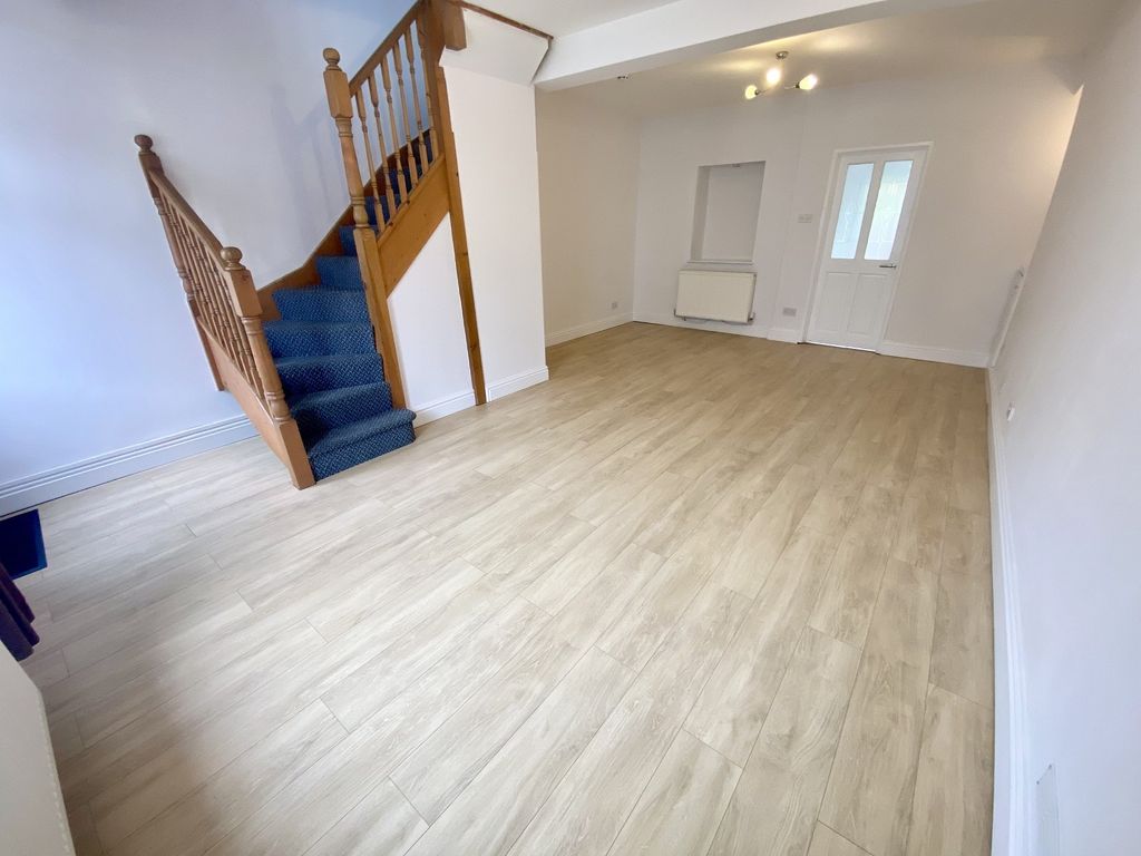 Property photo 2 of 12 Lounge-Dining Room