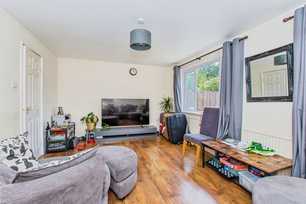 Property photo 3 of 17