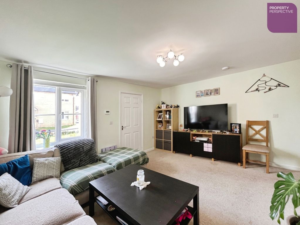 Property photo 3 of 15 Living Room