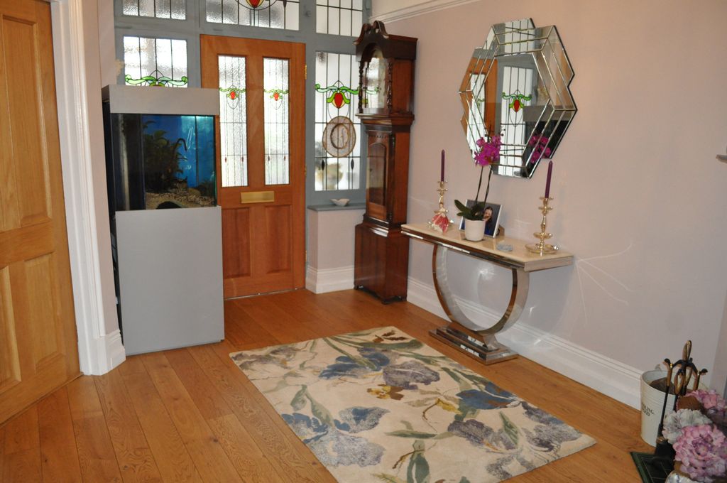 Property photo 2 of 24 Image 2