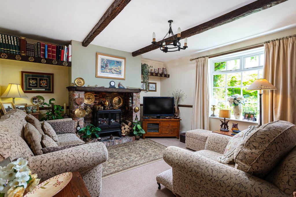 Property photo 2 of 12 Sitting Room