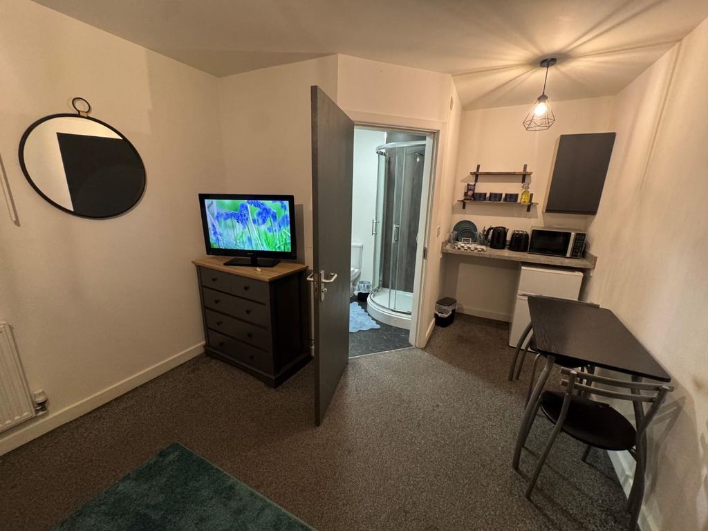 Property photo 3 of 13 4.Jpg