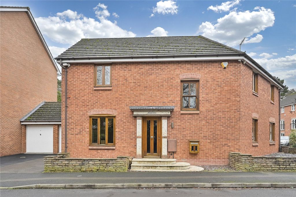 Property photo 1 of 27 Picture No. 15