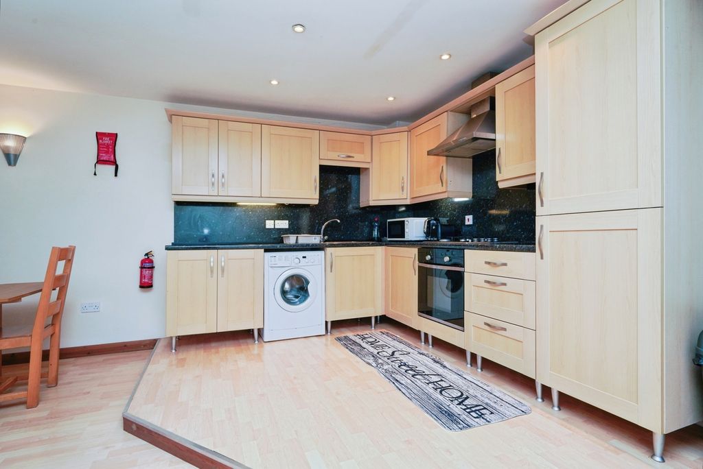 Property photo 2 of 9 Pbox-Img.Jpg