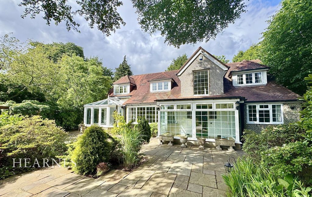 Property photo 1 of 27
