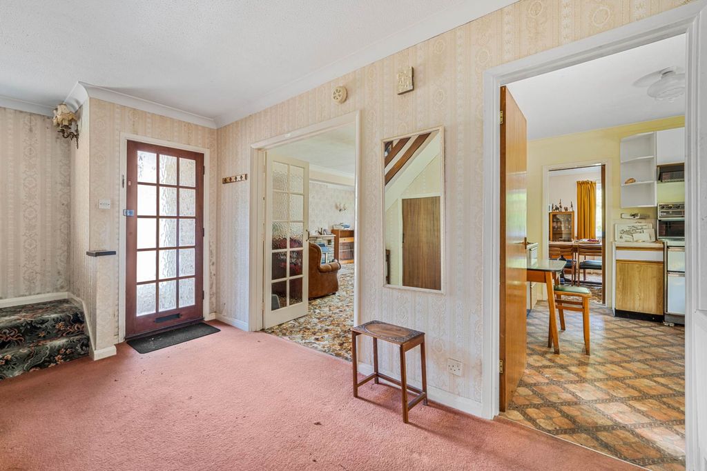 Property photo 2 of 12