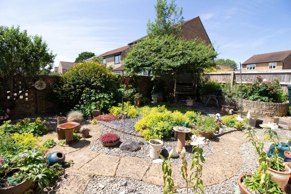 Property photo 2 of 13
