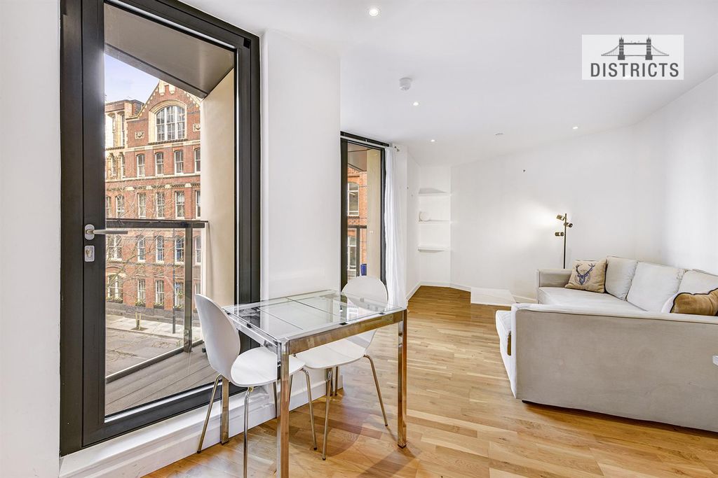 Property photo 1 of 13 Parliament House, 81 Black Prince Road (3).Jpg