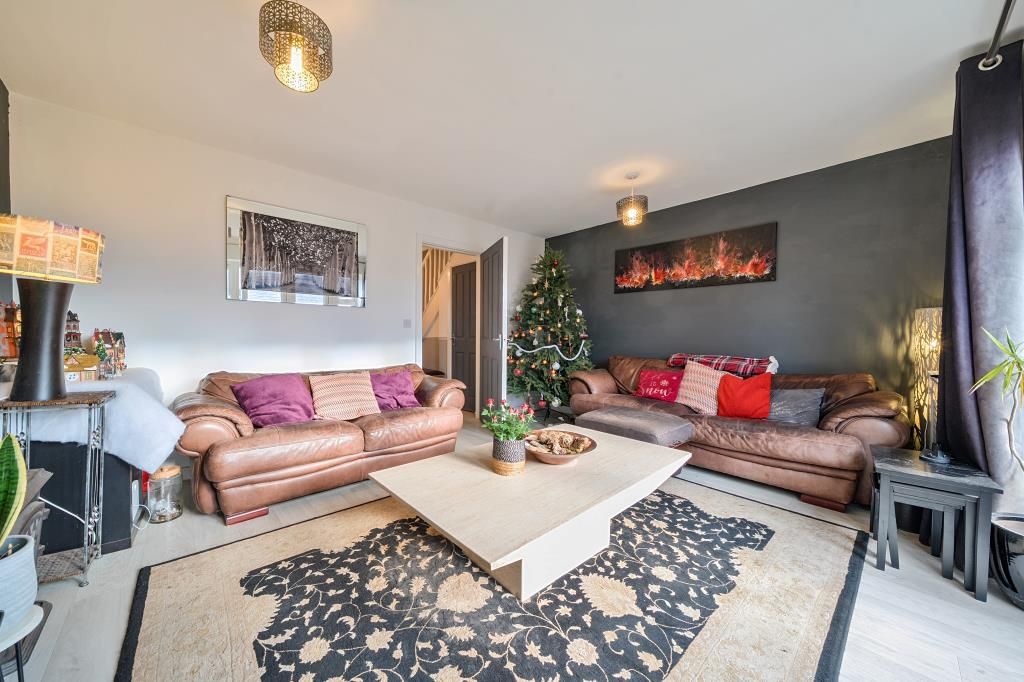 Property photo 2 of 21 Living Area