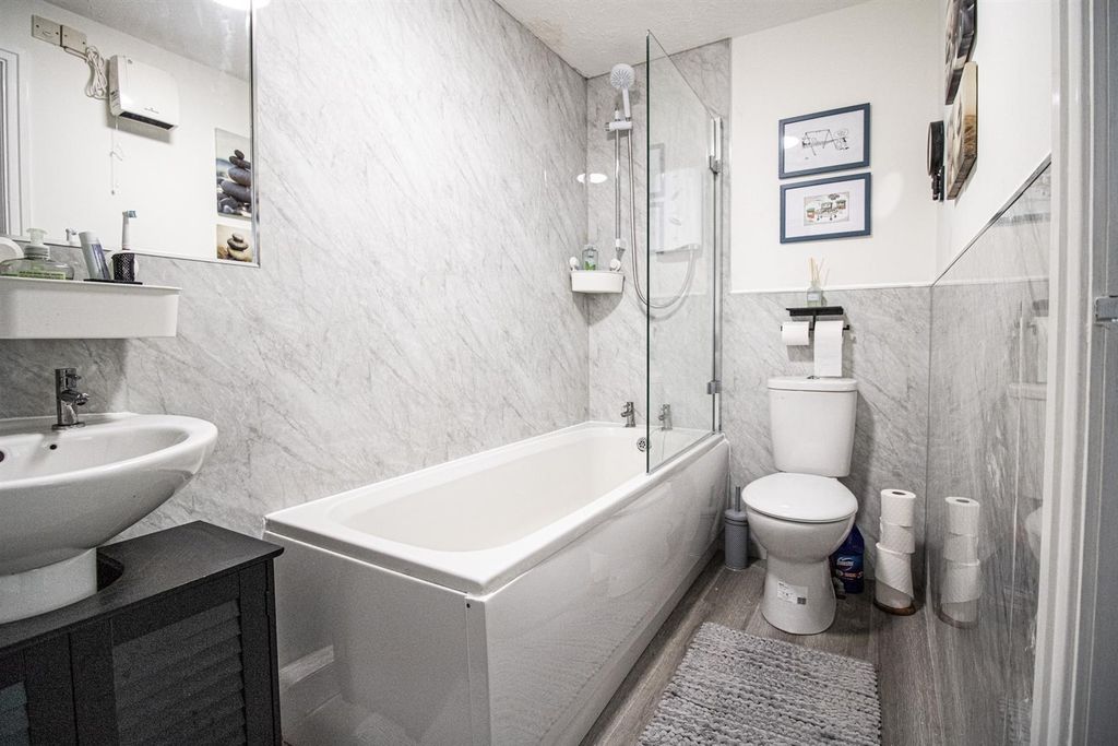 Additional image 7 of 1 bed flat for saleBeamont Drive, Ashton-On-Ribble, Preston PR1